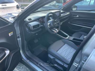 Jeep Avenger 1.2Turbo 145CV MHEV 4xe Upland+TETTO+INFO&CONV.PAC Grigio usata Arsago Seprio