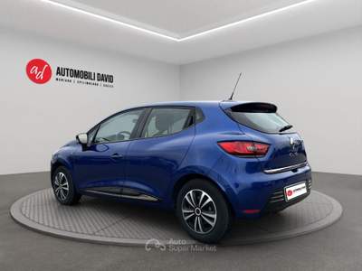 Renault Clio TCe 12V 90 CV GPL 5 porte Moschino Zen Blu/Azzurro usata Maniago