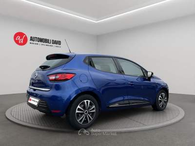 Renault Clio TCe 12V 90 CV GPL 5 porte Moschino Zen Blu/Azzurro usata Maniago