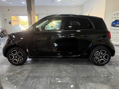Smart ForFour auto in ottime condizione Nero usata Curti