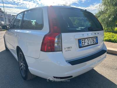 Volvo V50 1.6 DIESEL 2011 - CERCHI IN LEGA Bianco usata Terlizzi