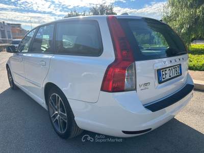 Volvo V50 1.6 DIESEL 2011 - CERCHI IN LEGA Bianco usata Terlizzi