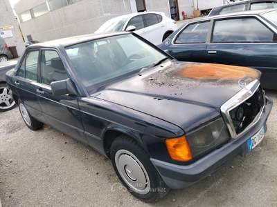 Mercedes-Benz Classe C Mercedes Benz 190 E 2.0 Blu/Azzurro usata TERAMO