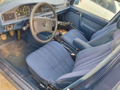 Mercedes-Benz Classe C Mercedes Benz 190 E 2.0 Blu/Azzurro usata TERAMO