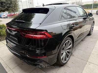 Audi Q8 50 TDI 286 CV quattro tiptronic Sport *UNIPRO, IVA, TAGLIANDI AUDI, FULL OPT, UFF.ITA, PROMO AZZURRA* Nero usata Suzzara