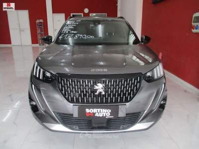 Peugeot 2008 2008 PureTech 130 S&S GT Grigio usata Vittoria