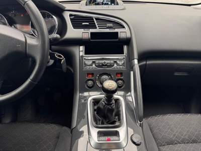 Peugeot 3008 3008 1.6 Hdi 115cv Business Grigio usata Cassola