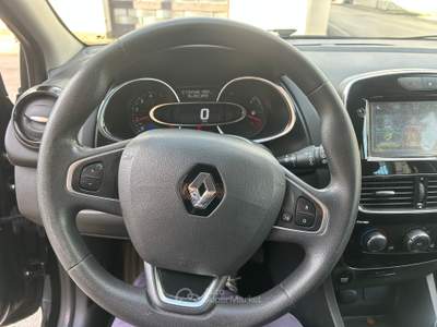 Renault Clio Renault Clio Sporter dCi 8V 75CV Start&Stop Energy Intens Nero usata Caivano
