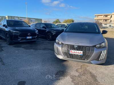 Peugeot 208 Peugeot 208 1.2 Puretech Allure Grigio usata Mondragone