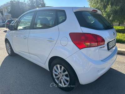Kia Venga 1.4 BENZINA 2013 - TETTO PANORAMICO Bianco usata Terlizzi