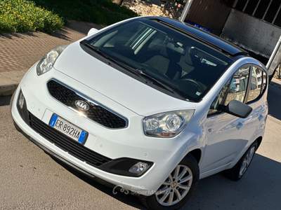 Kia Venga 1.4 BENZINA 2013 - TETTO PANORAMICO Bianco usata Terlizzi