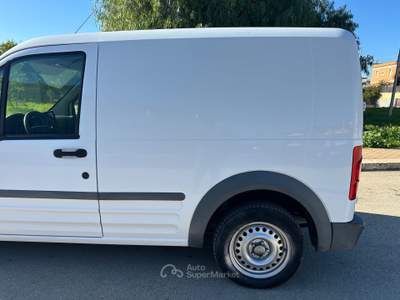 Ford Transit Connect 1.8 DIESEL 2010 Bianco usata Terlizzi