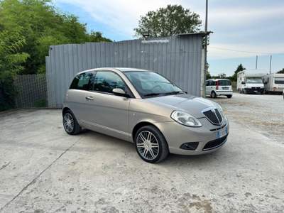 Lancia Ypsilon 90 CV Oro Giallo Oro usata Rimini