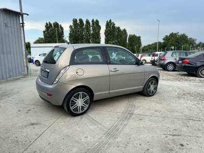 Lancia Ypsilon 90 CV Oro Giallo Oro usata Rimini