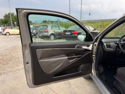Lancia Ypsilon 90 CV Oro Giallo Oro usata Rimini