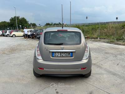 Lancia Ypsilon 90 CV Oro Giallo Oro usata Rimini