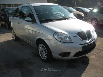 Lancia Ypsilon NEOPATENTATI Argento usata Frosinone