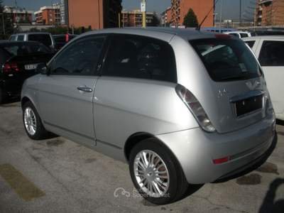 Lancia Ypsilon NEOPATENTATI Argento usata Frosinone