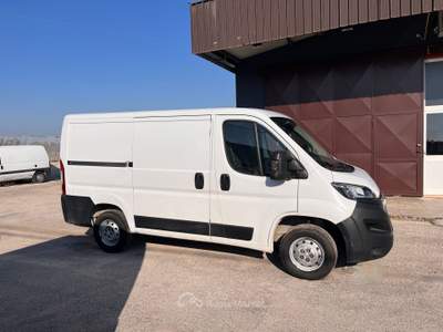 Peugeot Boxer Boxer 328 L1H1 B.HDi 120 S&S FURGONE Bianco usata Latina
