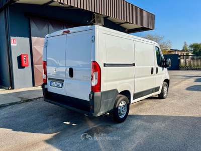 Peugeot Boxer Boxer 328 L1H1 B.HDi 120 S&S FURGONE Bianco usata Latina