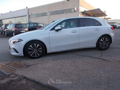 Mercedes-Benz Classe A A 200 d Automatic Business Bianco usata Terni