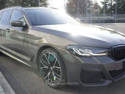 BMW Serie 5 520d 520 d 48V xDrive Touring Msport LISTINO 80.300€ Grigio usata Manzano