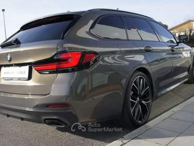 BMW Serie 5 520d 520 d 48V xDrive Touring Msport LISTINO 80.300€ Grigio usata Manzano