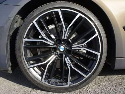 BMW Serie 5 520d 520 d 48V xDrive Touring Msport LISTINO 80.300€ Grigio usata Manzano