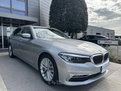 BMW Serie 5 530d 530d Touring Luxury *UNIPRO, IVA, TAGLIANDI BMW, PACK LUCI, PROMO AZZURRA* Argento usata Suzzara