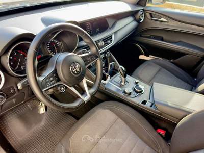 Alfa Romeo Stelvio AT8 RWD Business Grigio usata Monopoli