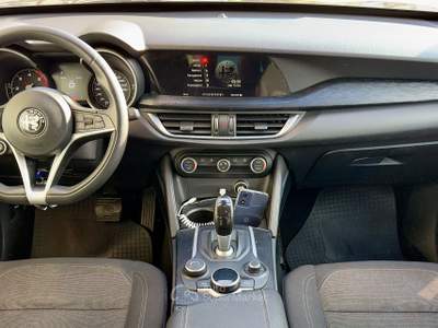 Alfa Romeo Stelvio AT8 RWD Business Grigio usata Monopoli
