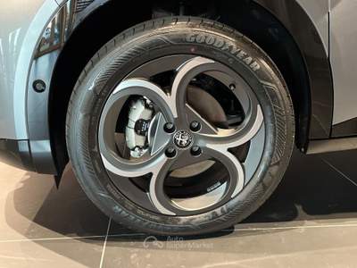 Alfa Romeo Junior 1.2 ibrido 136cv milano cortina 2026 edct6 Grigio usata Verona