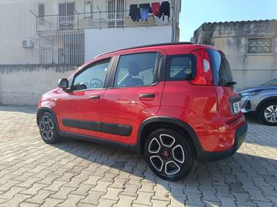 Fiat Panda FireFly S&S Hybrid City Life Rosso usata Pompei