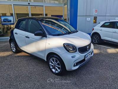 Smart ForFour 70cv Prime Bianco usata Cercola
