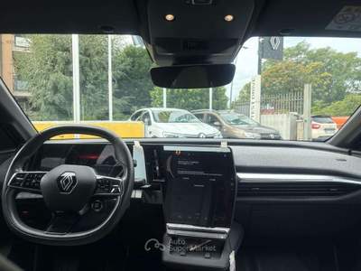 Renault Mégane Megane E-Tech Techno EV60 220cv AC7 Nero usata Arcore
