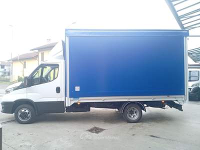 Iveco Daily allestimento Centina Telone Nuovo Bianco usata Mede