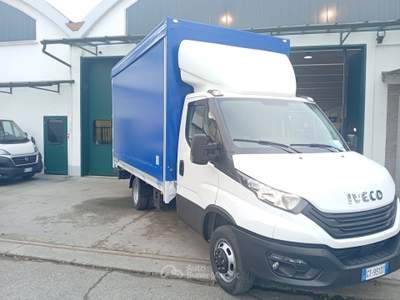 Iveco Daily allestimento Centina Telone Nuovo Bianco usata Mede