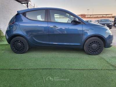 Lancia Ypsilon LANCIA YPSILON 1.0 HYBRID SILVER Blu/Azzurro usata Bari