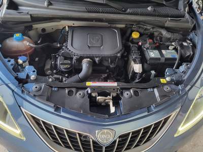 Lancia Ypsilon LANCIA YPSILON 1.0 HYBRID SILVER Blu/Azzurro usata Bari
