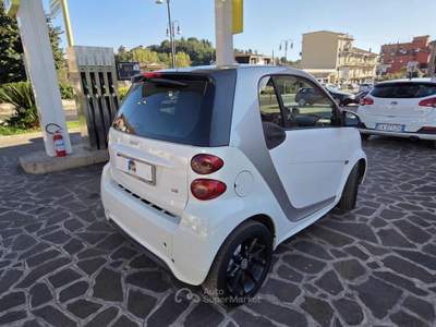 Smart ForTwo 800 40 kW passion cdi Bianco usata Frosinone