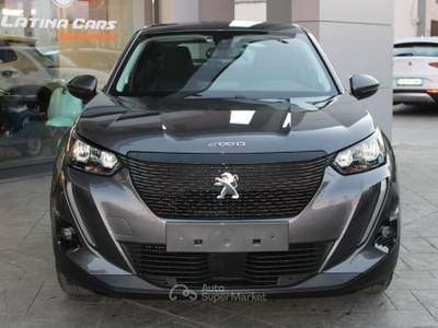 Peugeot 2008 1.2 puretech Active s&s 100cv Con NAVIGATORE Grigio usata Latina