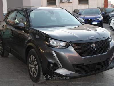 Peugeot 2008 1.2 puretech Active s&s 100cv Con NAVIGATORE Grigio usata Latina
