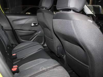 Peugeot 208 1.2 puretech Allure s&s 100cv Con CARPLAY Verde usata Latina