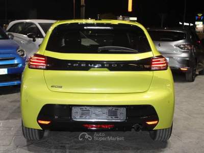 Peugeot 208 1.2 puretech Allure s&s 100cv Con CARPLAY Verde usata Latina