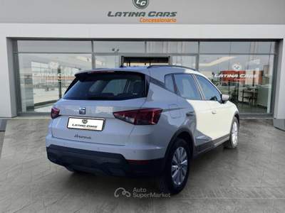 Seat Arona 1.0 ecotsi Style 110cv dsg Con CARPLAY Bianco usata Latina