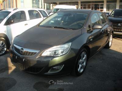 Opel Astra ottimo stato Grigio usata Frosinone