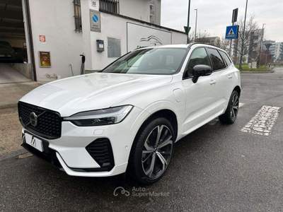 Volvo XC60 T6 phev R-design awd AUT/NAV/TETTO/CAMERA360/PELLE Bianco usata Sesto San Giovanni