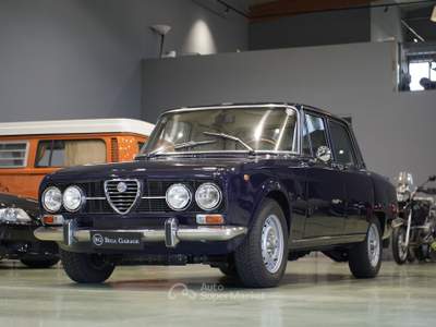 Alfa Romeo Giulia 2000 Blu/Azzurro usata Crespina Lorenzana