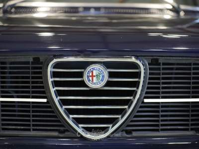 Alfa Romeo Giulia 2000 Blu/Azzurro usata Crespina Lorenzana