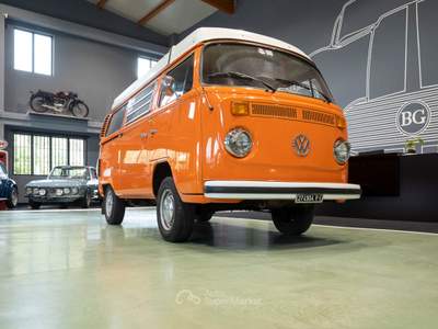 Volkswagen Multivan WESTFALIA Arancione usata Crespina Lorenzana
